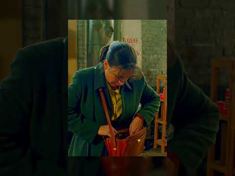 АЛИК СЖЁГ ДЕНЬГИ СЕСТРЫ! — Мир! Дружба! Жвачка! #рекомендации #сериал #мирдружбажвачка