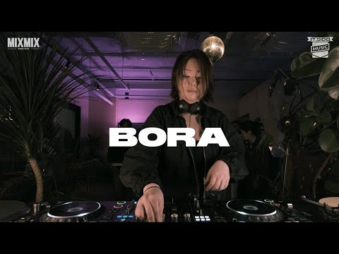 Hypnotic techno : BORA | It.Side Tech ‘Underwater Classic’ / MIXMIX