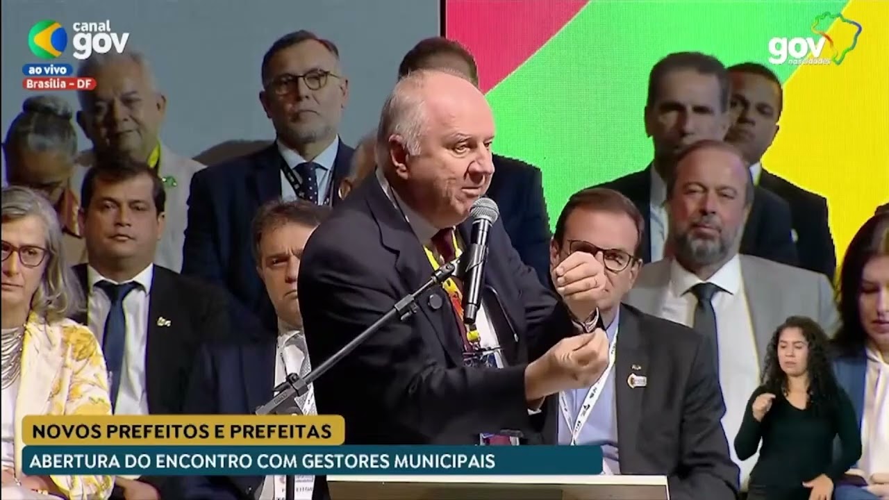 Ziulkoski destaca prioridades dos Municípios no Encontro de Novos Prefeitos e Prefeitas