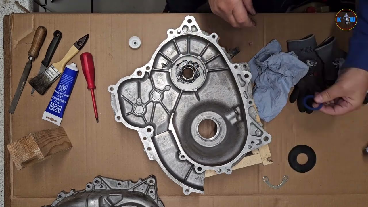 CVT- Burgman 650, Demontage Teil 1.