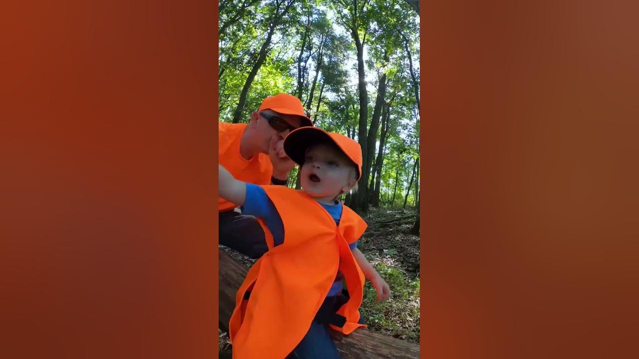 First time SQUIRREL HUNTING! Learning how to call in squirrels. - YouTube