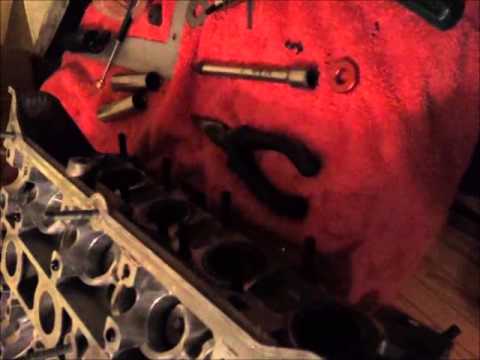 DIY Audi A4 1.8t Valve install - Valve compressor tool homemade - Intake