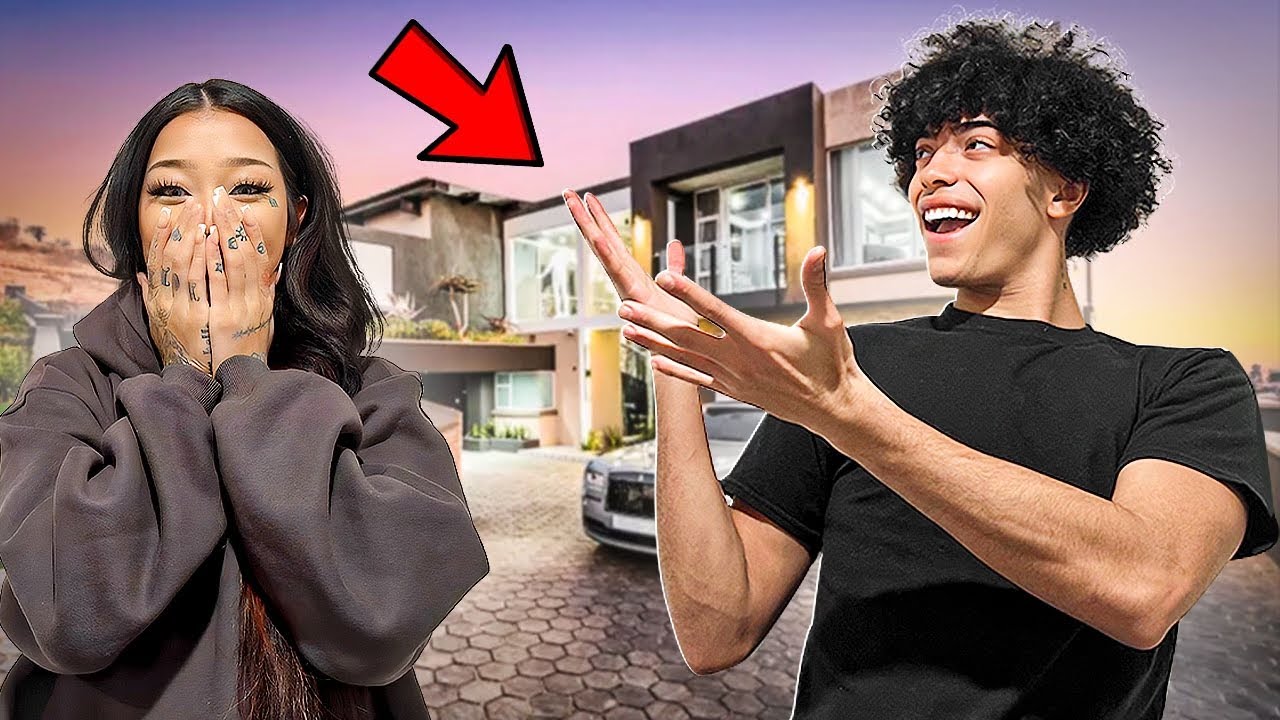 ПЕРЕЕЗЖАЕМ В НОВЫЙ ДОМ! // Экскурсия по дому 🏡