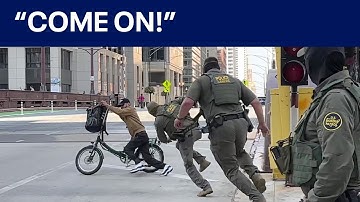 Border Patrol agents chase bicyclist in downtown Chicago
