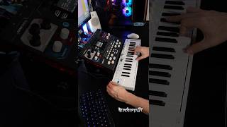 “Hyper Speed” (Redshift 6 Synthesizer) #synth #musicproducer #synthwave @s@supercriticalsynthesizers