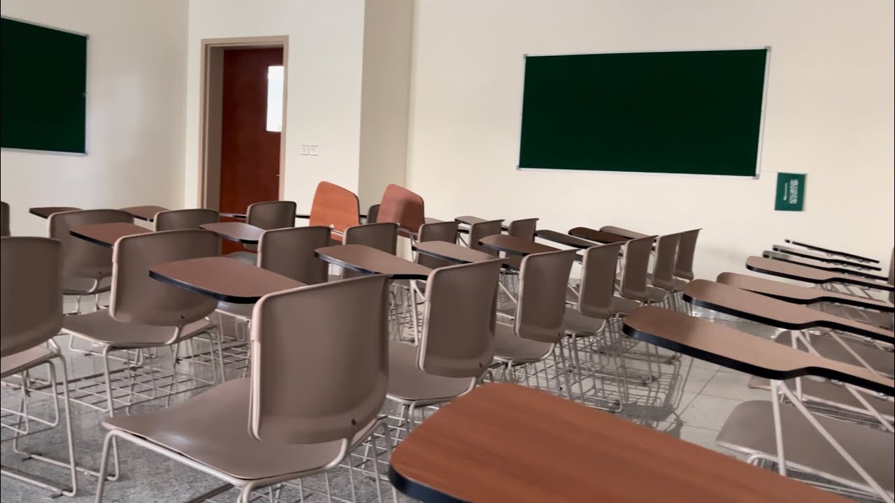 فلوق طالبة جامعية في جامعة الملك عبدالعزيز🏫