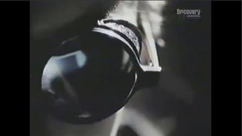 1994 Discovery Channel Documentary "Hack Attack" - live hacking demonstration (clip)