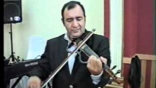 Ağabala Skripkada Çalır