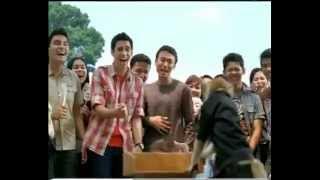 Download lagu Iklan L.A Lights 2012 - Topeng Monyet