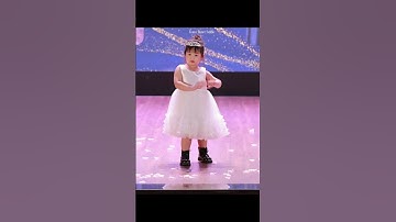 Trình Diễn Catwalk của Bé Minh Anh | Dấu Ấn Rực Rỡ CHẮP CÁNH ƯỚC MƠ