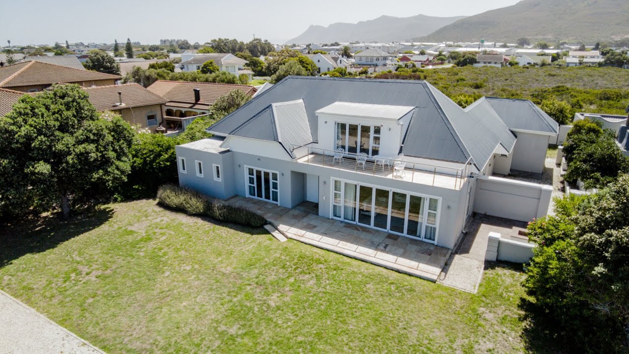 5 bedroom house for sale in Westcliff (Hermanus) Pam Golding