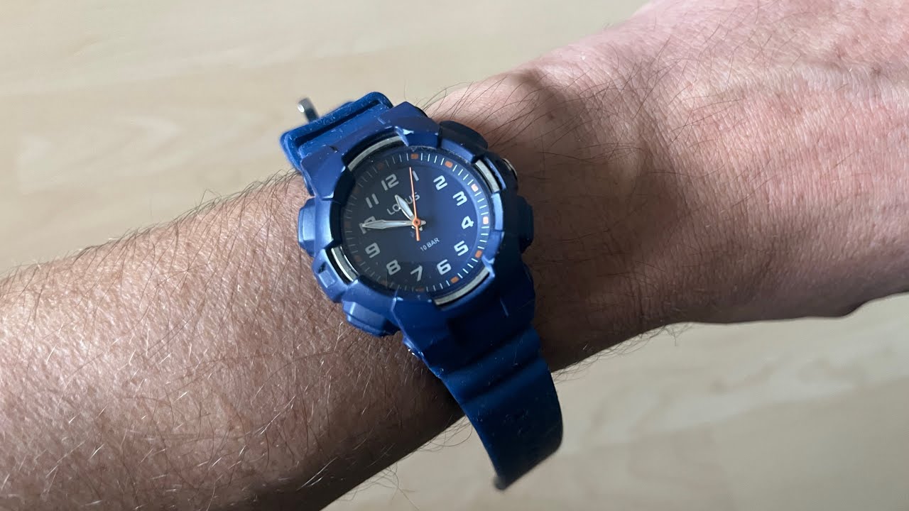 Lorus water resistant 10BAR 2011-x024 movement japan wristwatch 