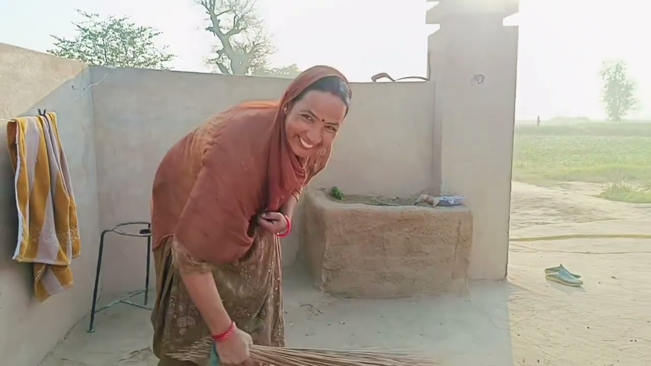 देखो अंजू का जादू 1 घंटे में इतने बड़े आंगन पर गारा लगा भी दिया, ऐसा कैसे किया।।