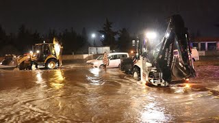 Şanlıurfa'da sel felaketi! Arabalar metrelerce sürüklendi