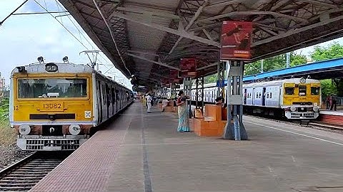 Back to back local trains crossing | Vintage model EMU trains parallel entry & exit