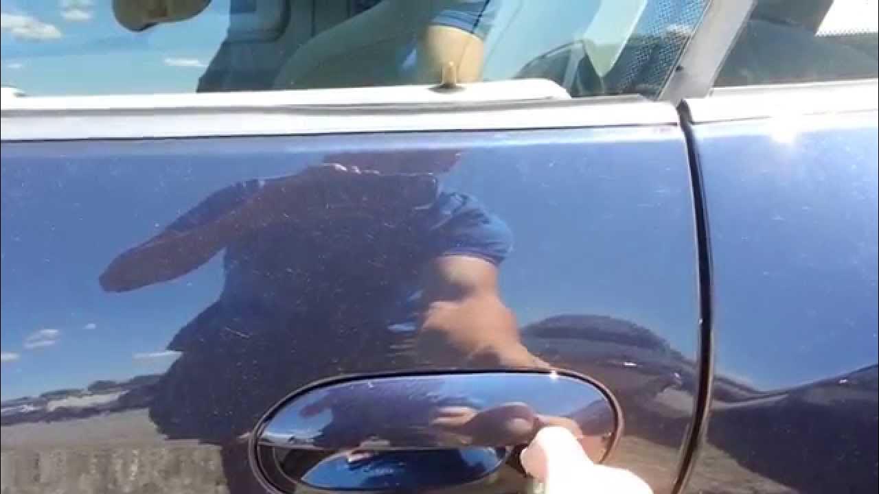 2008 BMW Z4 door lock actuator issues - YouTube