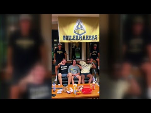 8 Dudes 1 Dorm; Making the most of a crowded situation - YouTube display picture 3