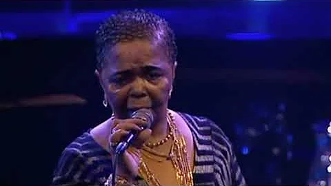 Cesaria Evora - Live d'Amor (Grand Rex, Paris, 2004)