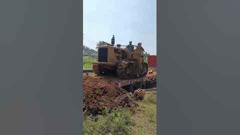 #sideboom #unloading #crosscountry #pipeline