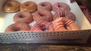 Krispy Kreme Strawberry Glaze & Strawberry Kreme Filled Donuts Review