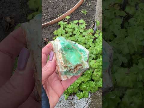 ХРИЗОПРАЗ - натуральний камінь - Казахстан, видео 1