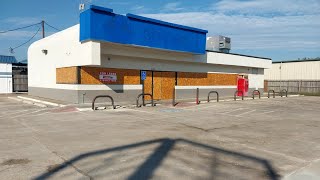 Abandoned VALERO Gas Station Victoria Texas