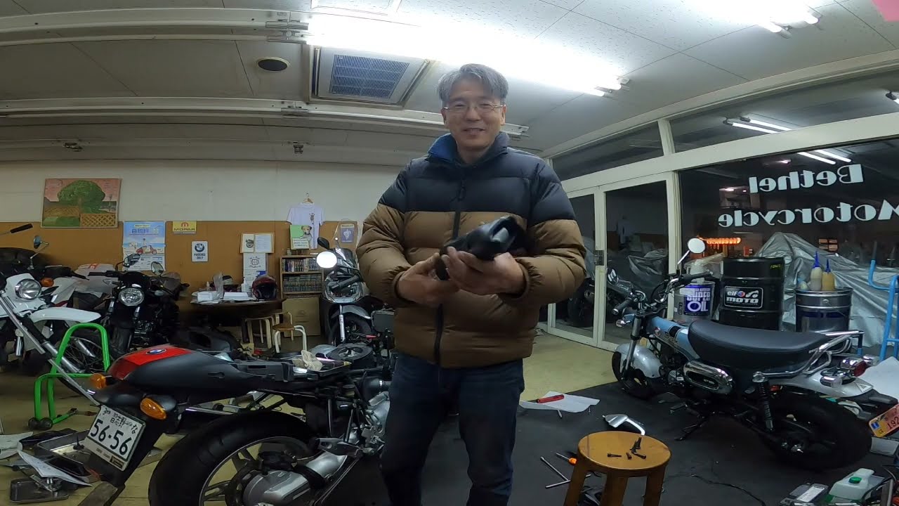 BMW R850R ご成約いただきましたので納車整備をしながらの話 - YouTube