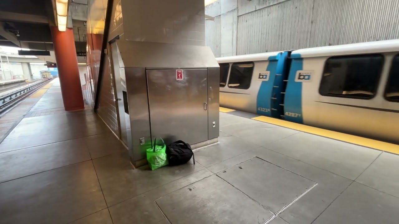 @BARTable Fanning at Colma Station on Monday Morning, 3/2/26.
