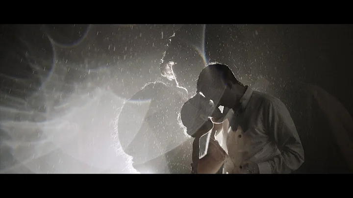 Erin + Greg // Praise You in the Storm
