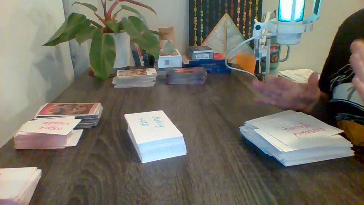 Blocked third eye & used saboteurs for so long over hidden ancestry/property deed that karma's hit