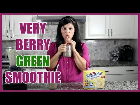 How to Make a Very Berry Green Smoothie