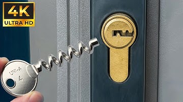 Emergency Opening Of Doors Without A Key 😱 Every house needs this and no one does it!!