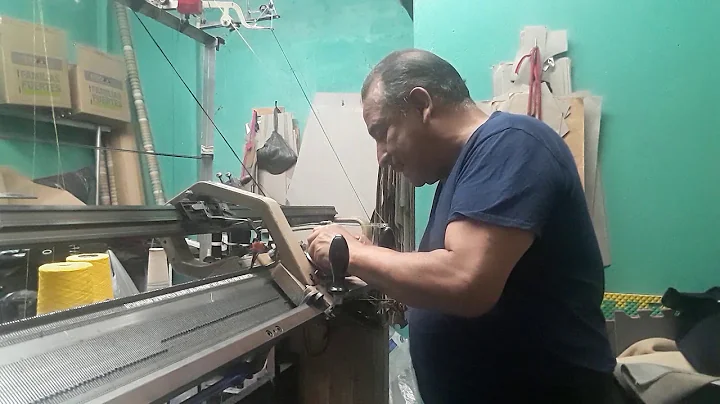 Como ensartar una tejedora industrial