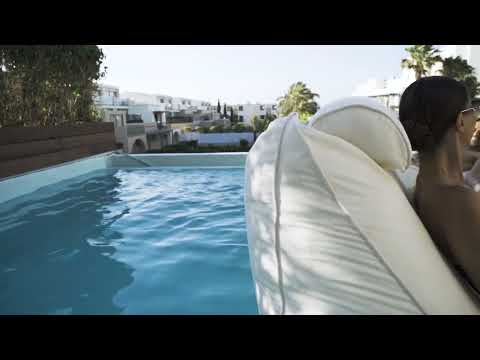 Premium Swim Up