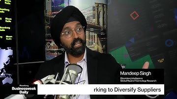 CoreWeave Lowers Outlook on Capacity Crunch