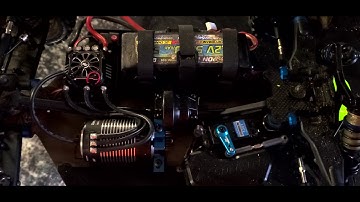 Hobbywing XeRun 1900kv XR8plus combo in Team Associated rc8b3.2e