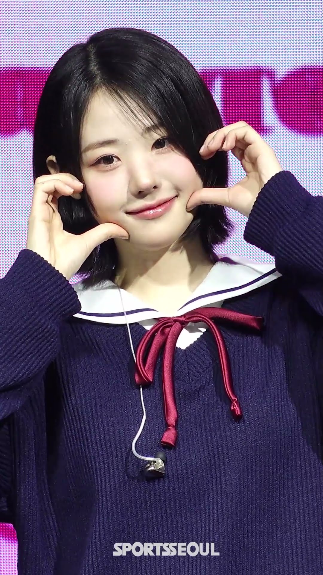 '냥뇽녕냥?' QWER 히나예요~!