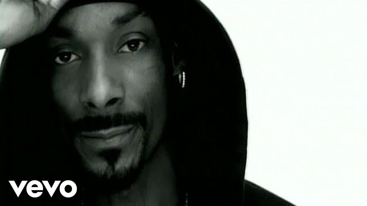 Snoop Dogg - Drop It Like It's Hot (Official Music Video) ft