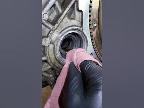Honda Odyssey Axle Seal Replacement 🔧👀👌 #shorts #tevideos #honda #