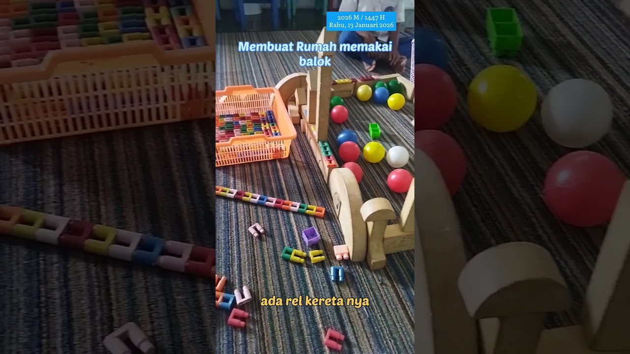 Membuat rumah memakai balok mainan - Kegiatan tema lingkungan rumah 
