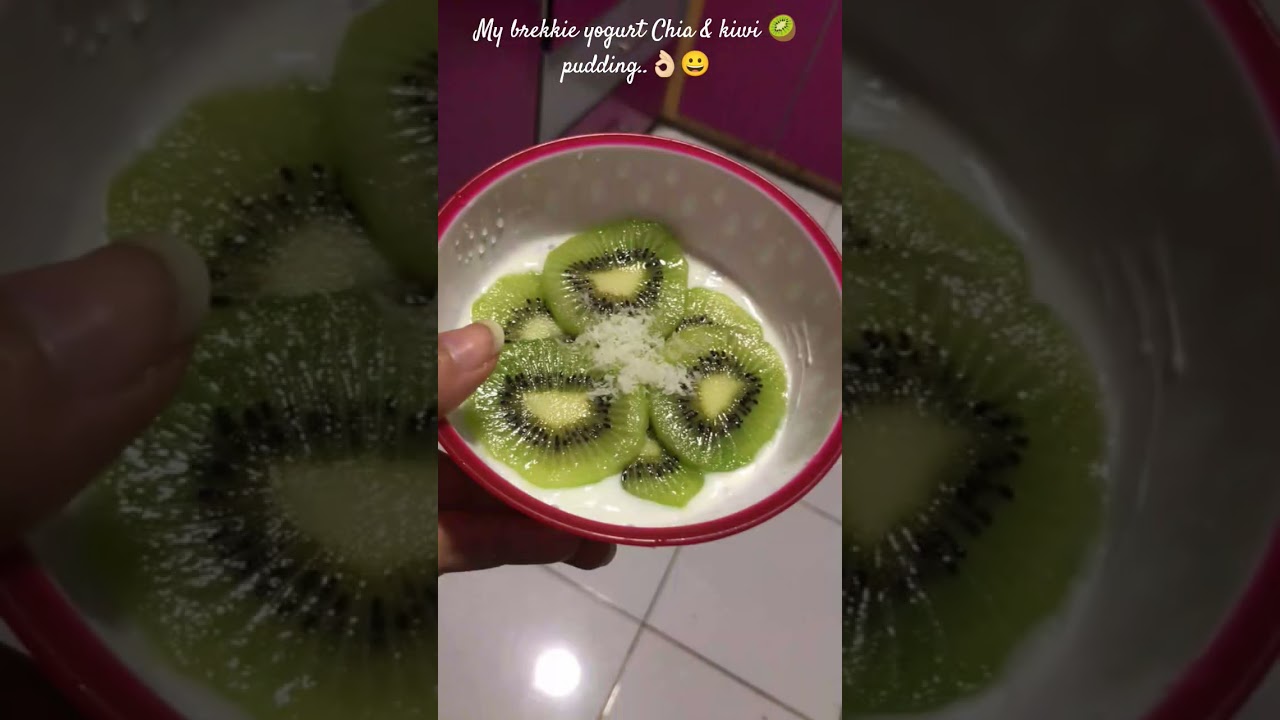 My brekkie yogurt Chia kiwi pudding..