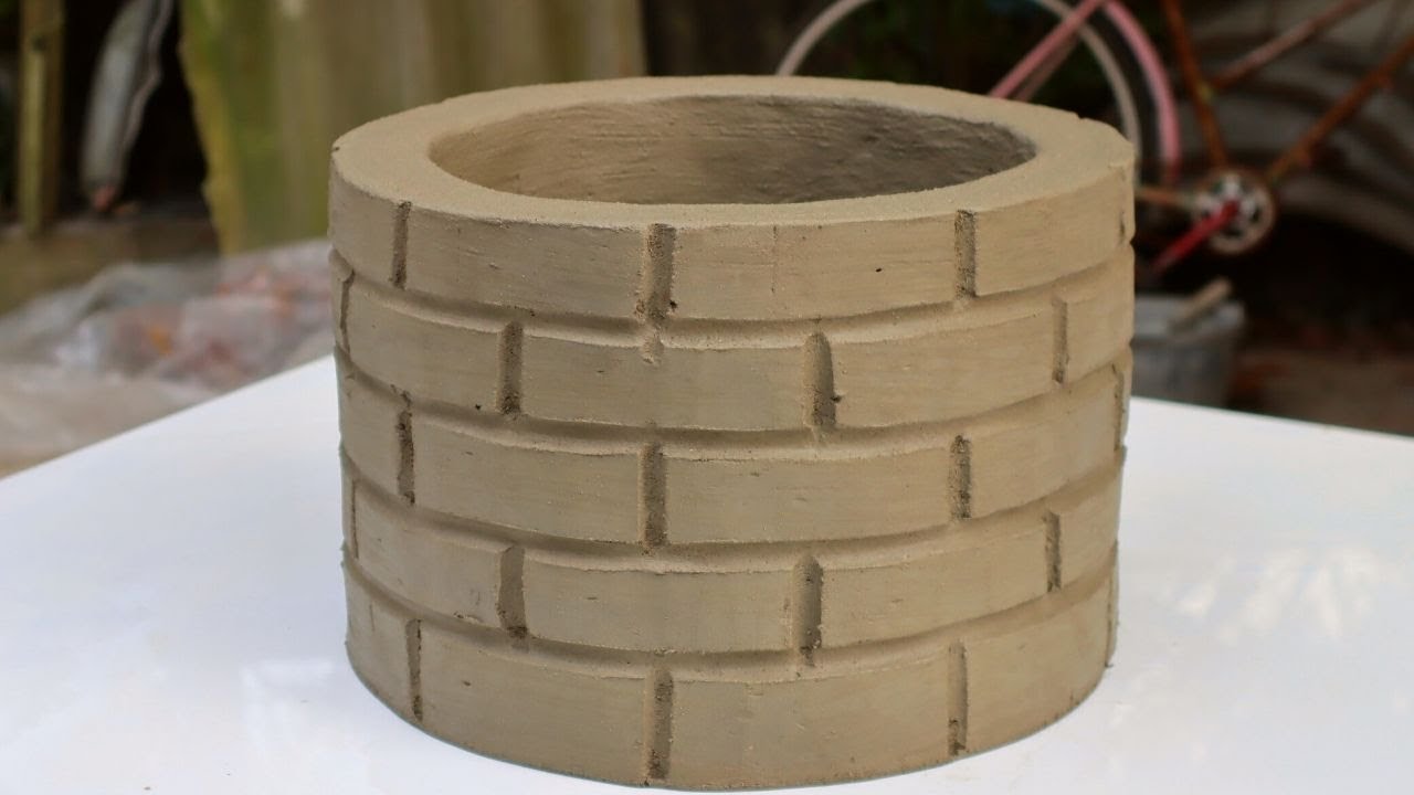 DESIGN ROUND POTTERY PLANT POT BRICK
