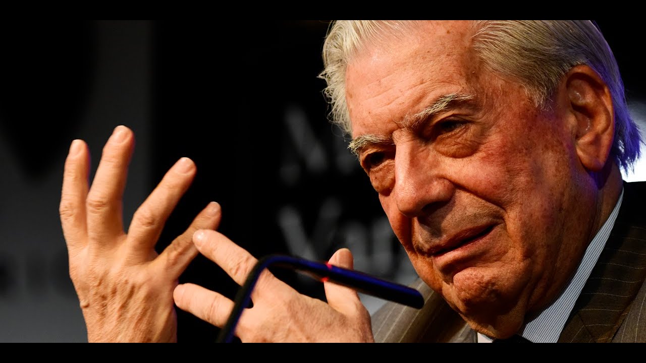 Mario Vargas Llosa entre  lAcadmie franaise