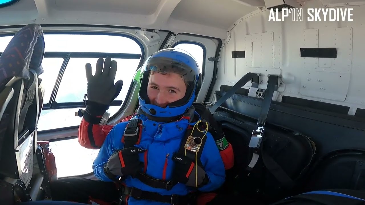 Le saut en parachute de Louis