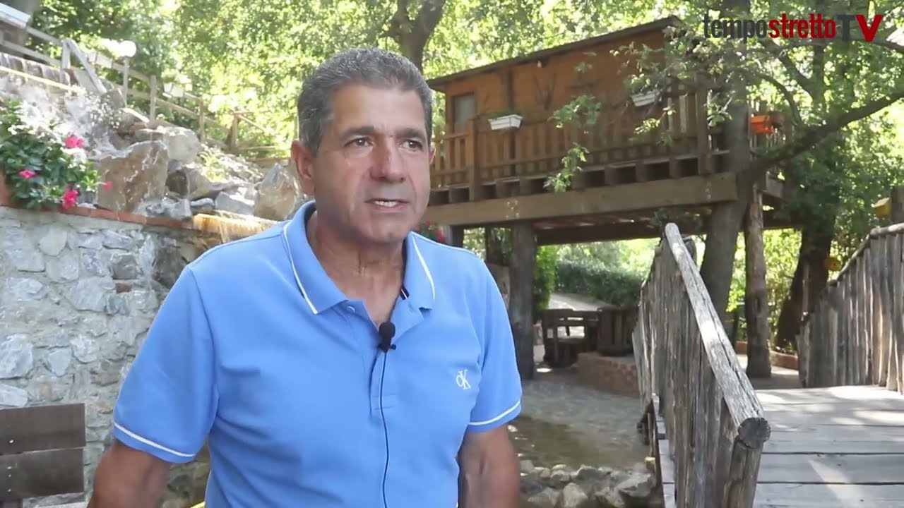 La casa sull’albero tra le colline di Santo Stefano: “Ho realizzato il sogno di tutti i bambini”