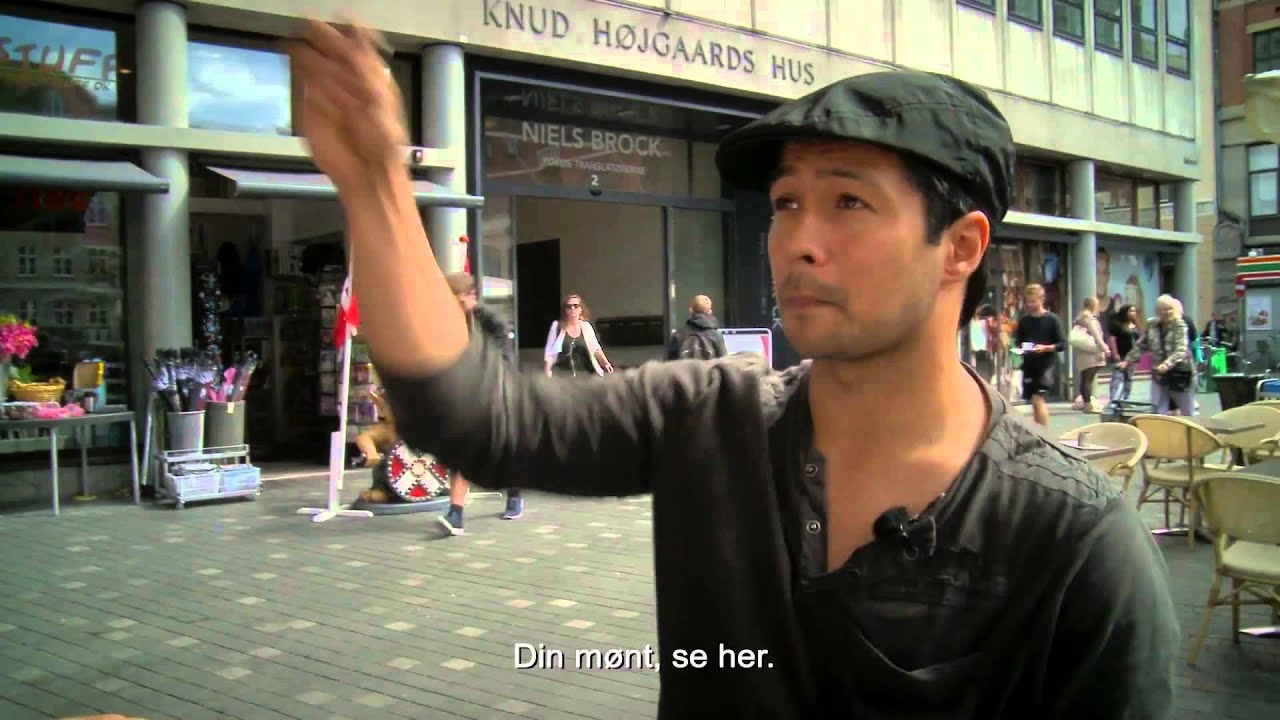 B.Ts overskrift: Dansk tryllekunstner blæser dig bagover: Pludselig bliver cola til fanta