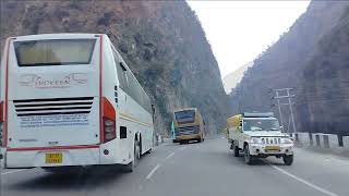 VOLVO Overtaking Manali road