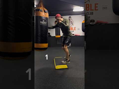 Работа ног на мешке #boxingschool #boxing #sports #boxingcoach #спорт #школабокса #бокс #mma