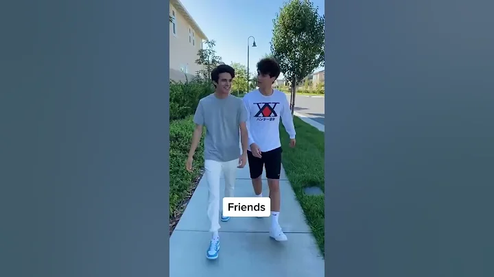 FRIENDS VS. BEST FRIENDS!!