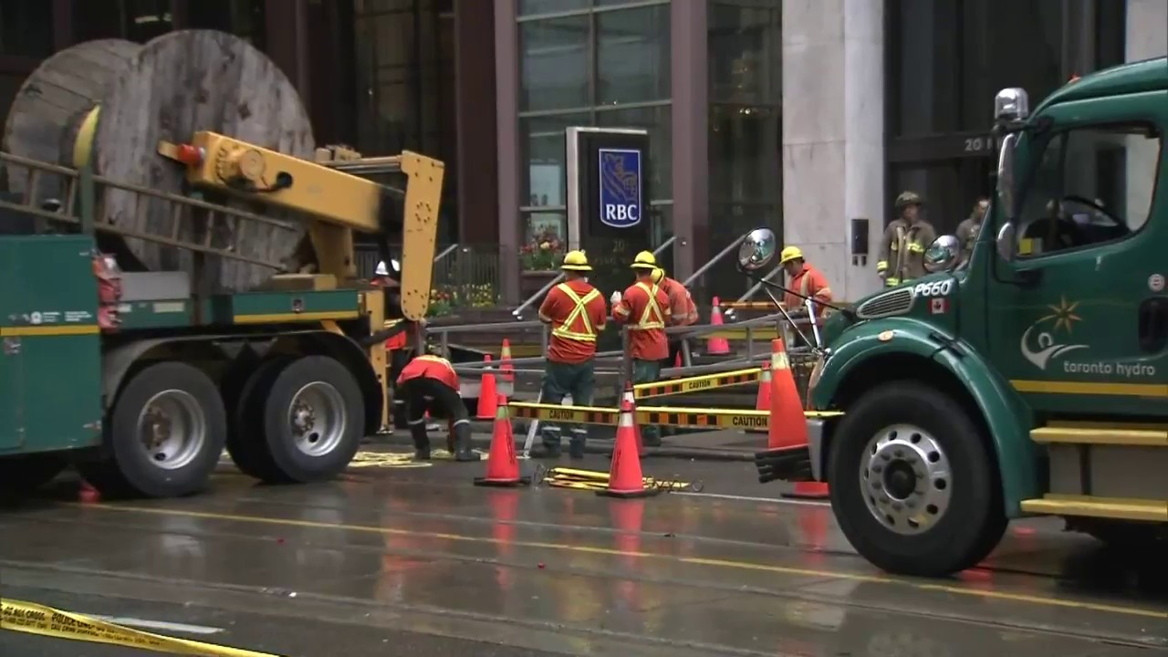 Toronto Hydro Still Working To Determine Cause Of Vault Fire Youtube